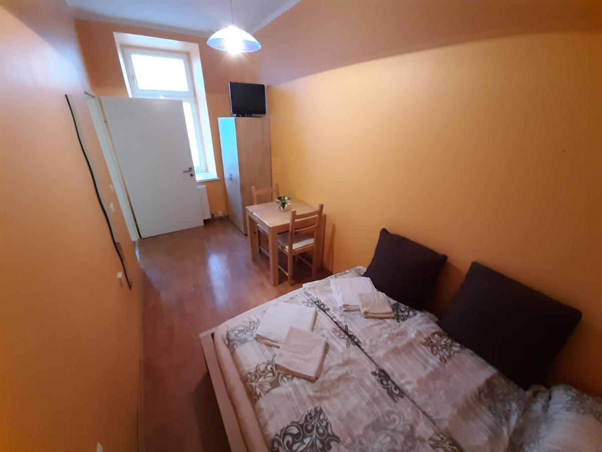 Monterooms Vienna Schoenbrunn 10 Minutes To Downtown Εξωτερικό φωτογραφία