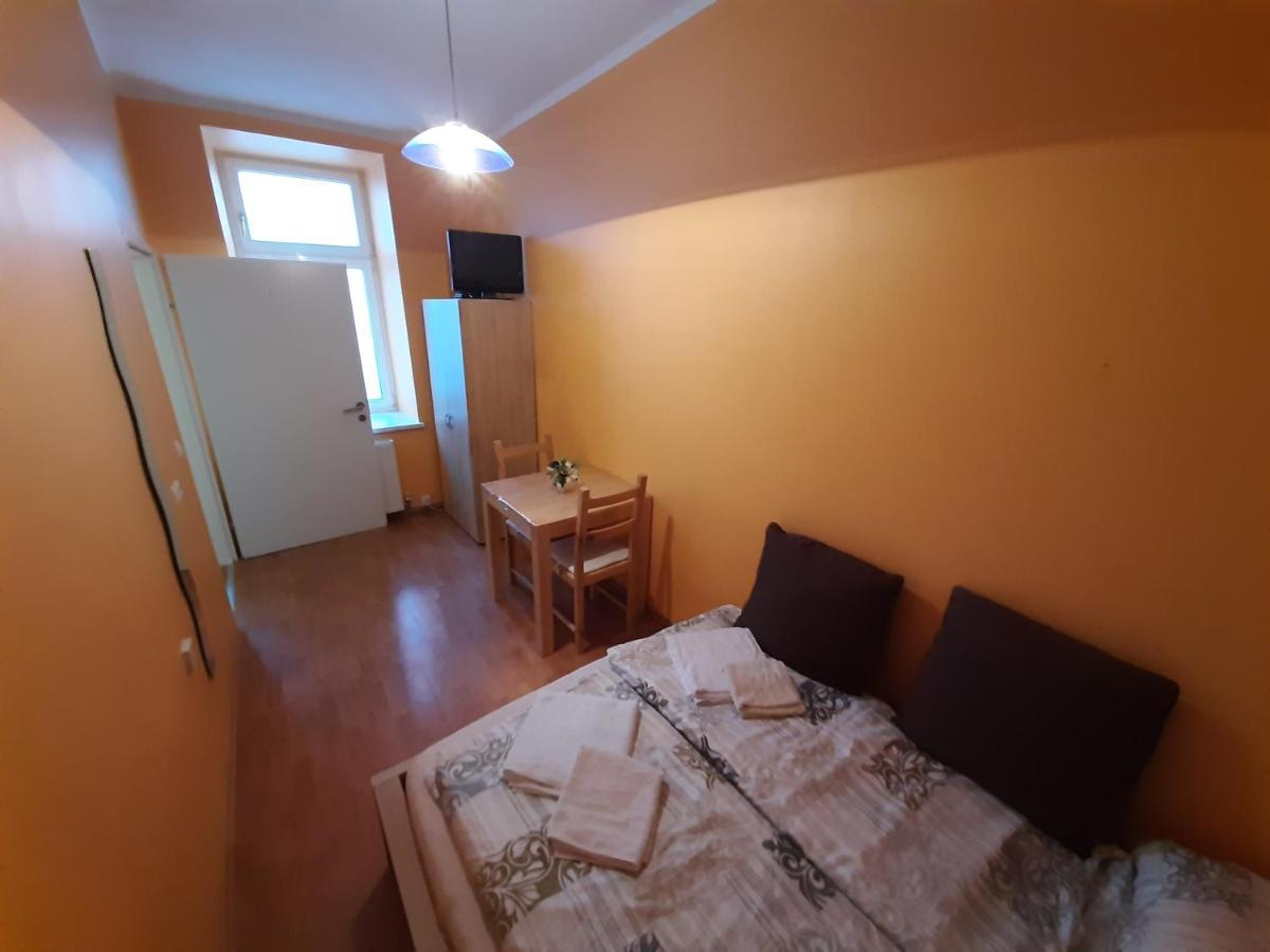 Monterooms Vienna Schoenbrunn 10 Minutes To Downtown Εξωτερικό φωτογραφία